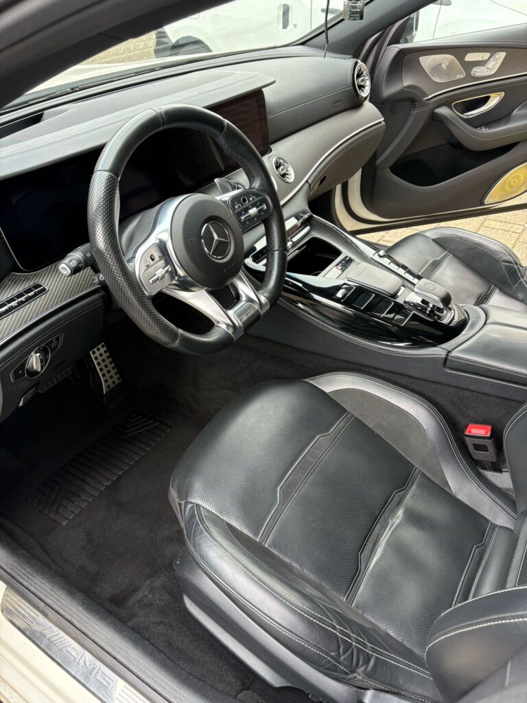 Gereinigde-MERCEDES